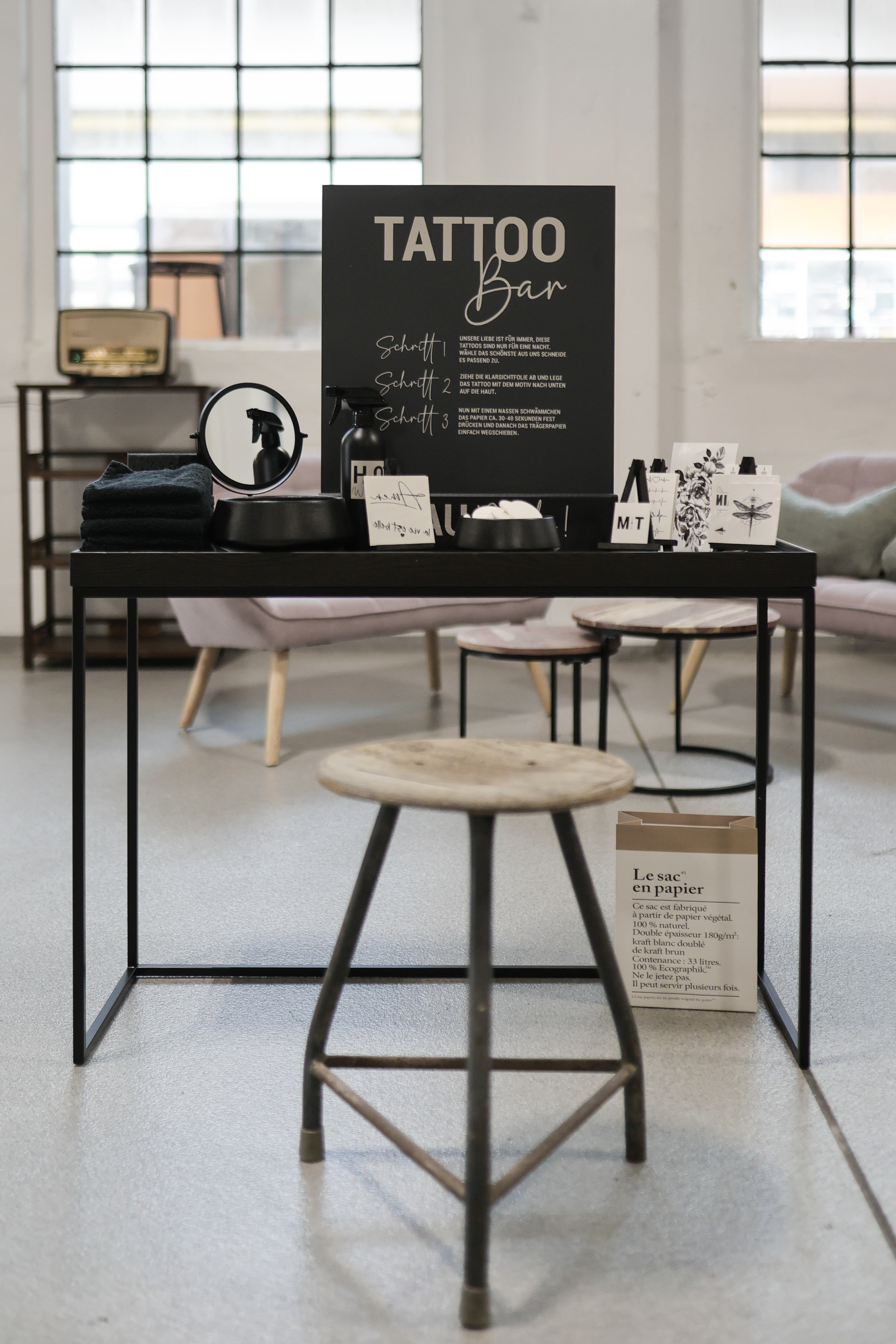 Die Tattoo-Bar mit temporären Tattoos ist immer wieder eine großer Spaß für jung und alt.