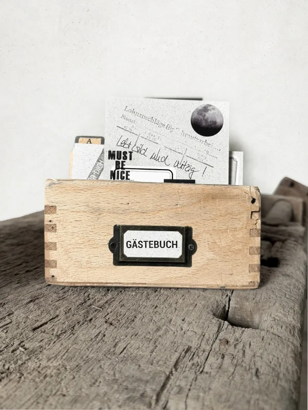 Set Gästebuch im alten Karteikasten