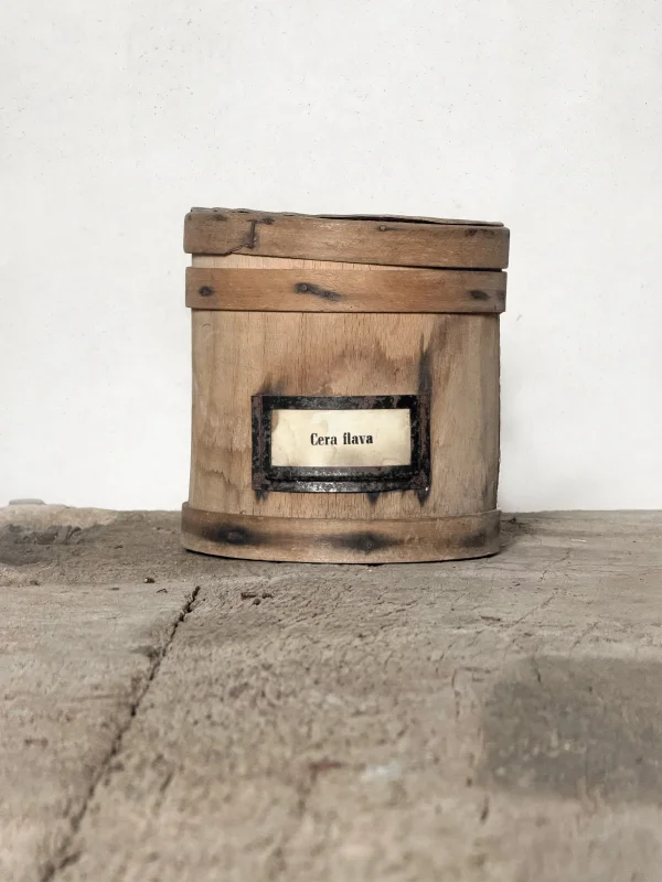 Vintage Wooden Box "Cera Flava"