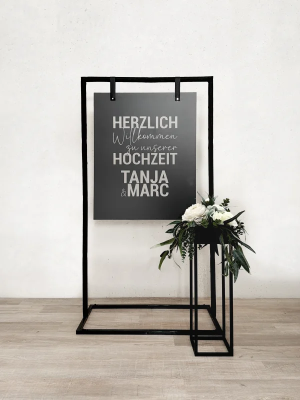 Schild "Willkommen zu unserer Hochzeit"