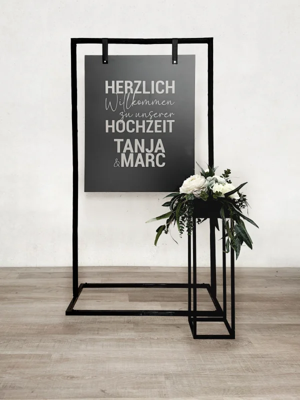 Schild "Willkommen zu unserer Hochzeit"