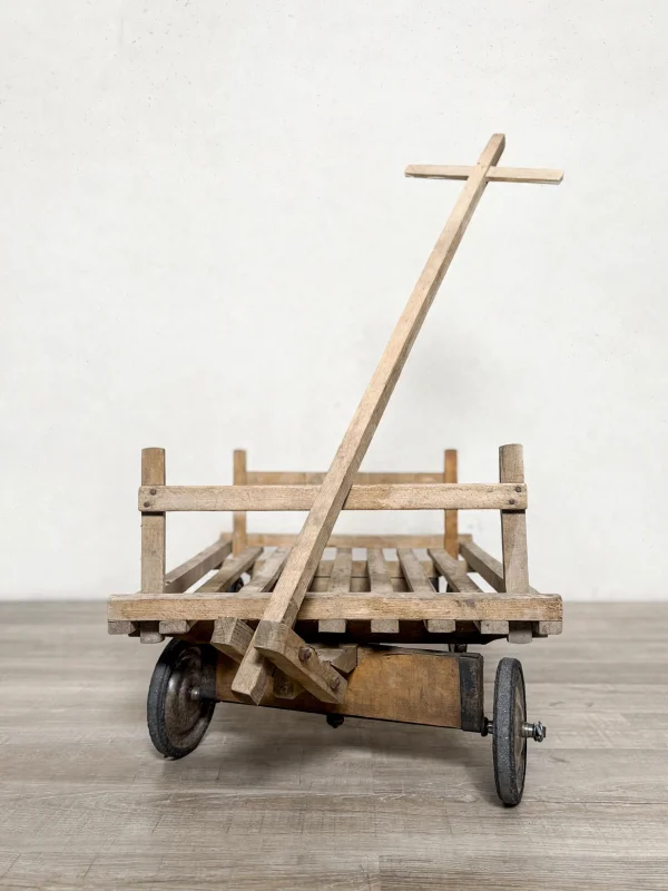 Transportwagen aus Holz